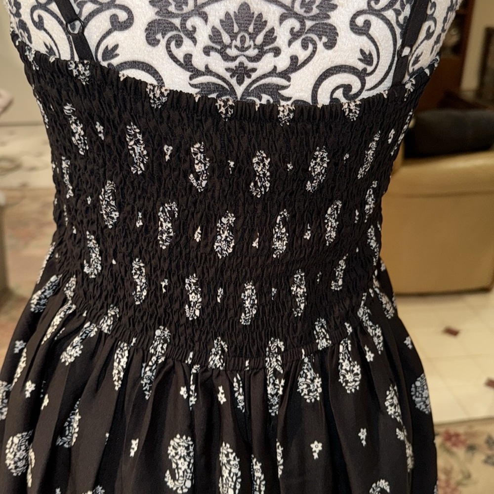 Adorable Dress - Picture 6 of 7